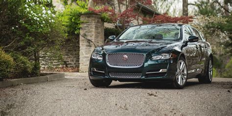2008 Jaguar XJ Super V8 4dr Sdn Features and Specs .